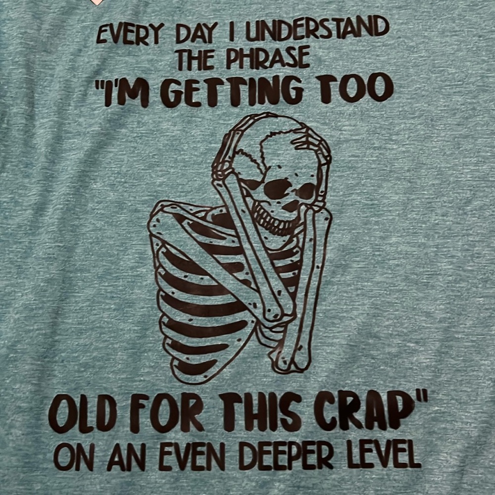 NWT - Funny long sleeved t-shirt with quote - Lilicloth - Size XXL.